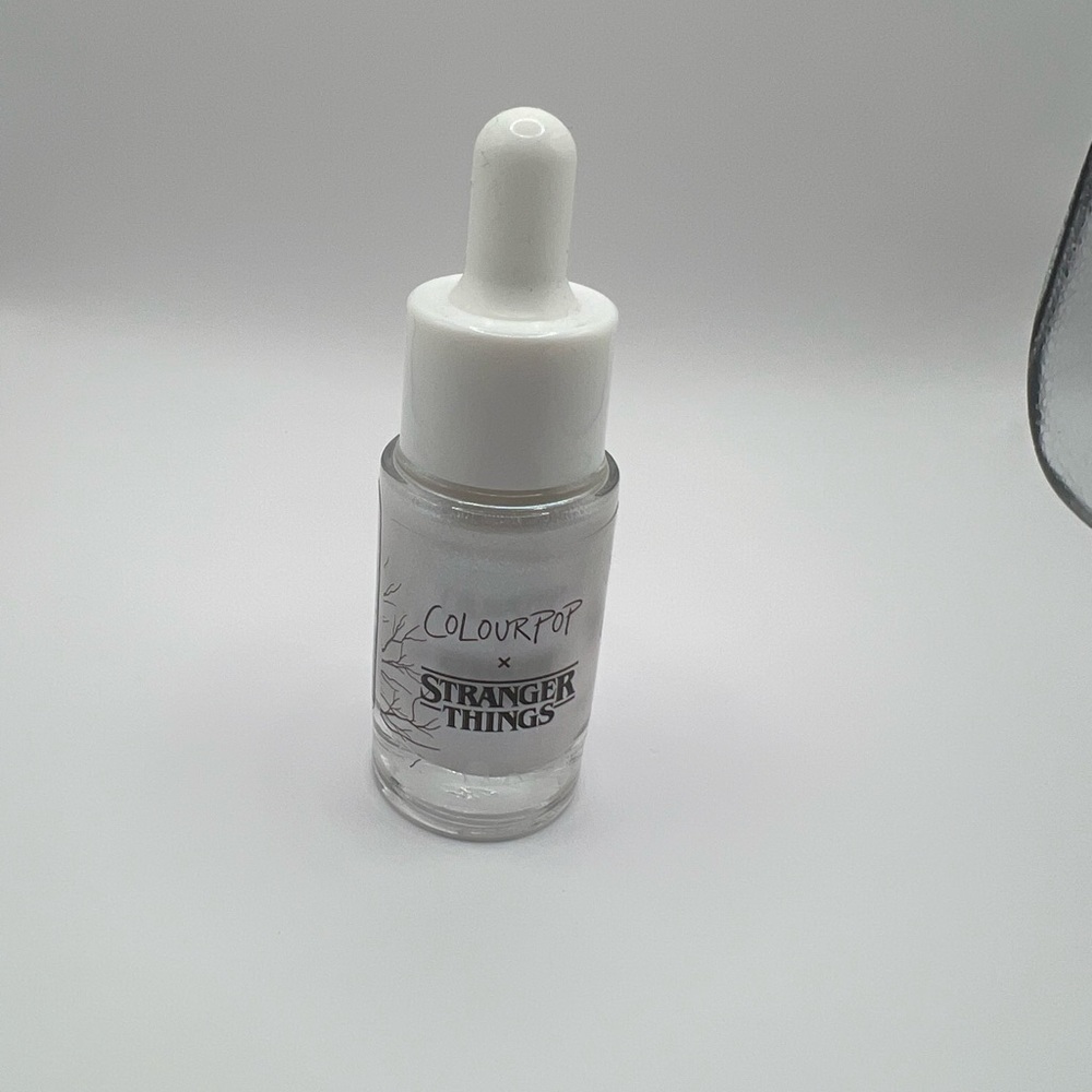 ColourPop x Stranger Things Highlighter